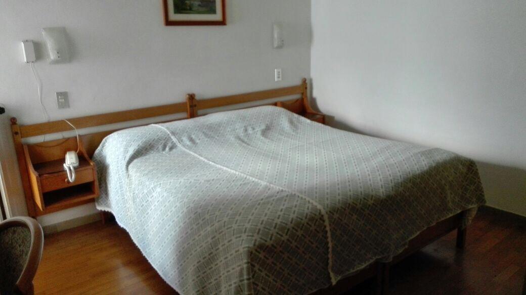 Piccolo Hotel Direkt Am See Brenzone sul Garda Luaran gambar