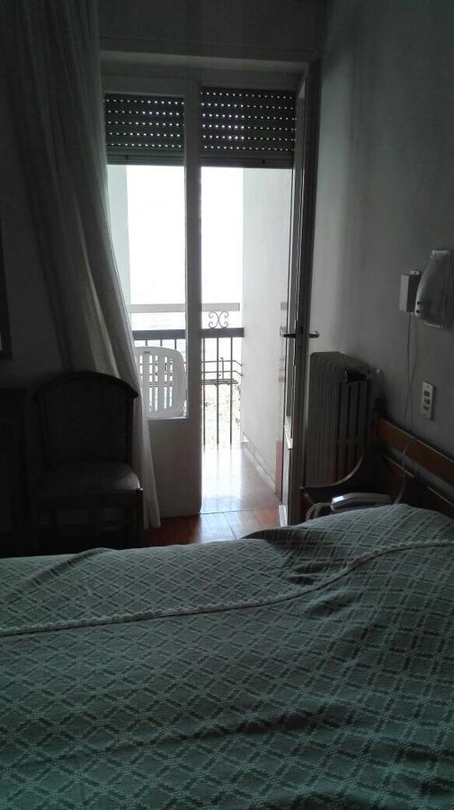 Piccolo Hotel Direkt Am See Brenzone sul Garda Luaran gambar