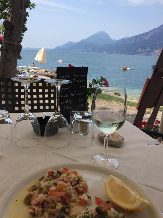 Piccolo Hotel Direkt Am See Brenzone sul Garda Luaran gambar